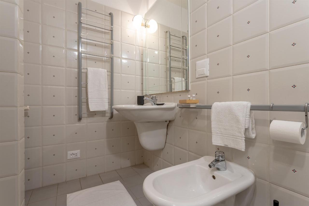 La Perla Del Borgo Apartment Florens Exteriör bild